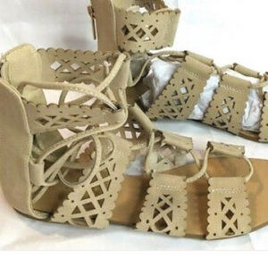 Brendaly 7.5 sandals -NWT!!!!!